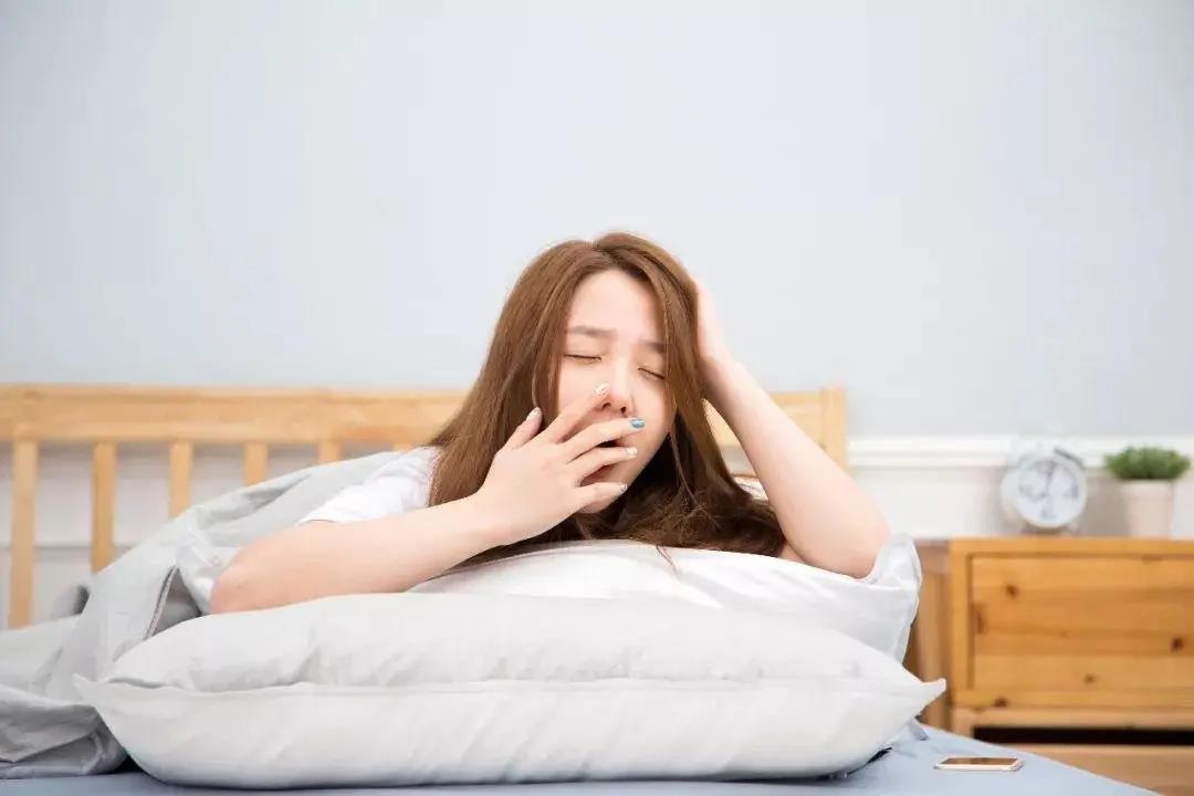 早起出現4個(gè)癥狀，提示你血壓升高了!