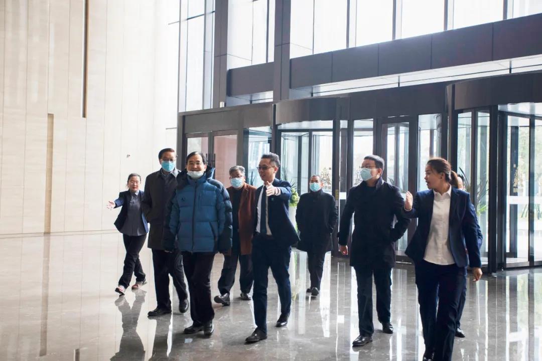 蘄善堂：大健康行業(yè)權威專(zhuān)家、教授蒞臨中創(chuàng  )集團參觀(guān)指導